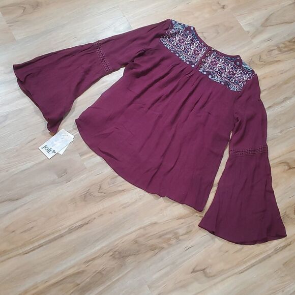 🔺️NWT Jolt Maroon Peasant Top w/Long Bell Sleeves Medium - Picture 2 of 11
